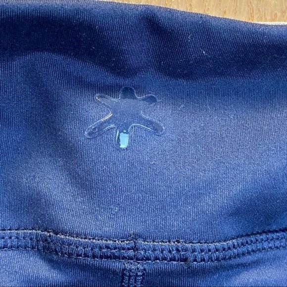 Splendid Navy Blue Capri Yoga Leggings Size Small - Picture 5 of 6